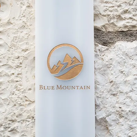 Blue Mountain By Seablue Arájova